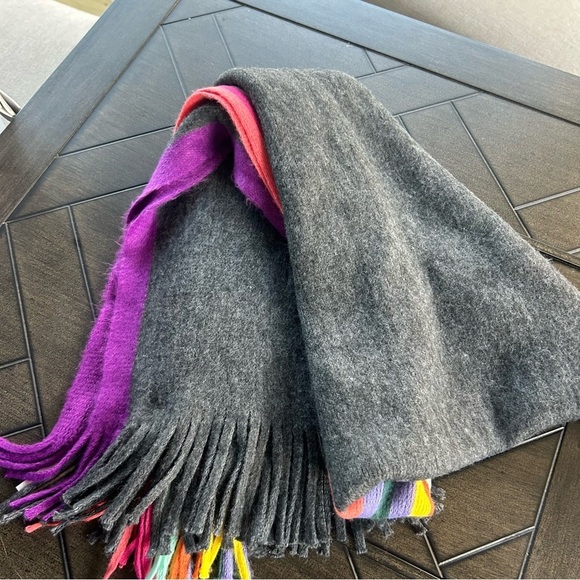 NEW colorful luxe fringe oversized ladies scarf, Renee's NYC Accessories, acryli - Picture 8 of 8
